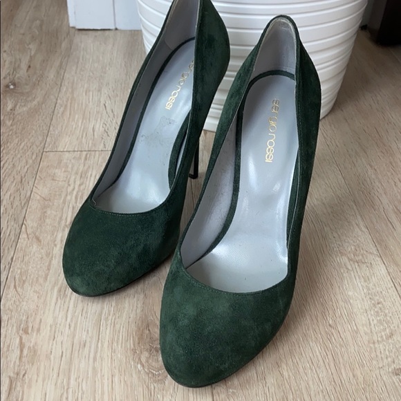 Sergio Rossi Shoes - Brand New!! Sergio Rossi Green Suede Pumps